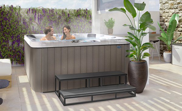 Escape™ Spas Waterbury hot tubs for sale